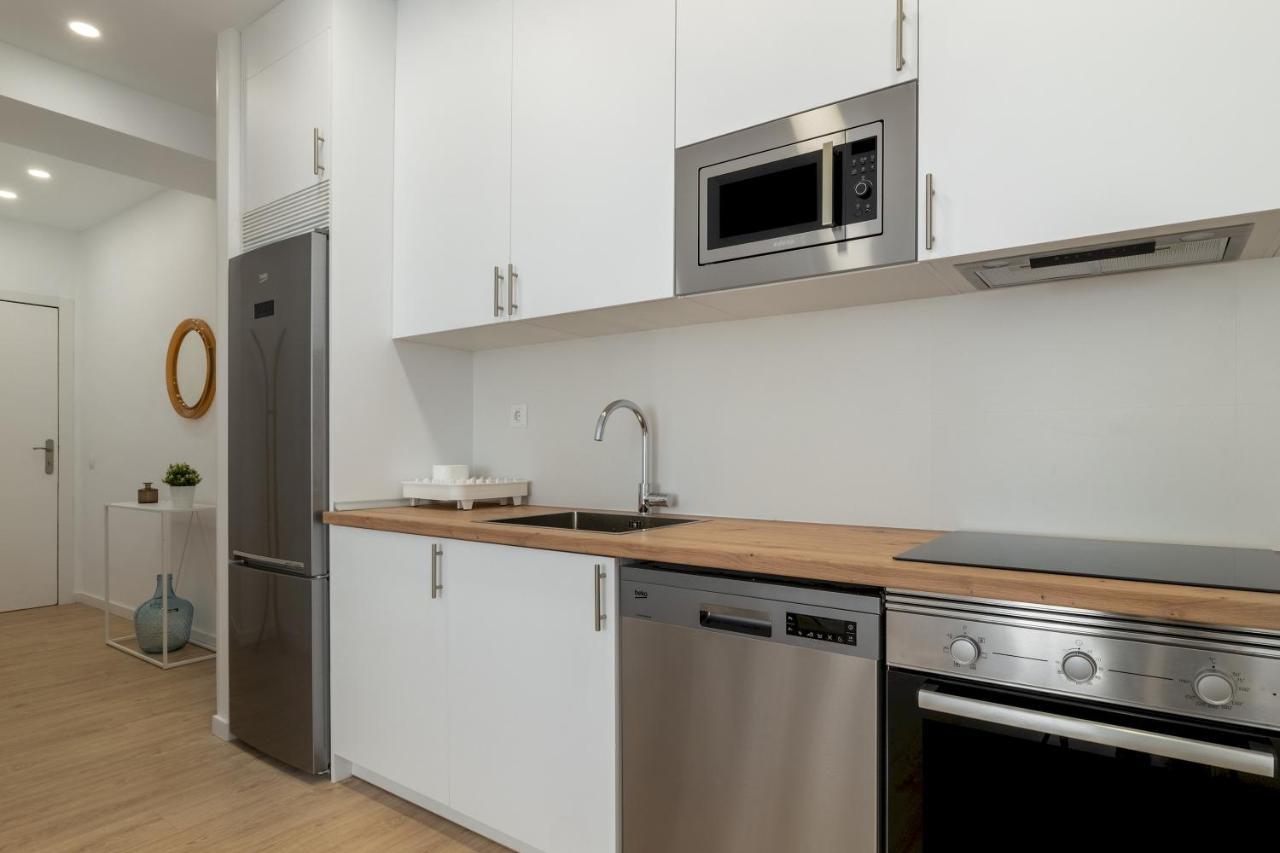 2 Bedrooms 2 Bathrooms Furnished - Retiro - Refurbished - Mintystay Madrid Buitenkant foto